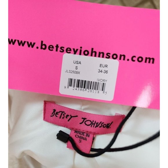 NWT Betsey Johnson FAUX FUR Ivory cream white cropped coat jacket long sleeves S - Picture 7 of 9